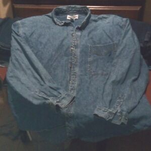 XL Supplies menswear long sleeve button down shirt